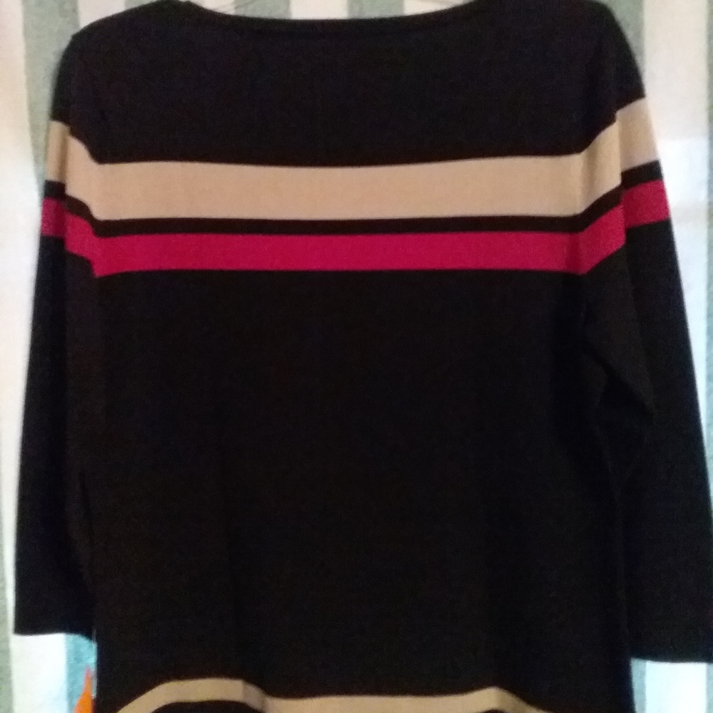 Blouse - Picture 2 of 3
